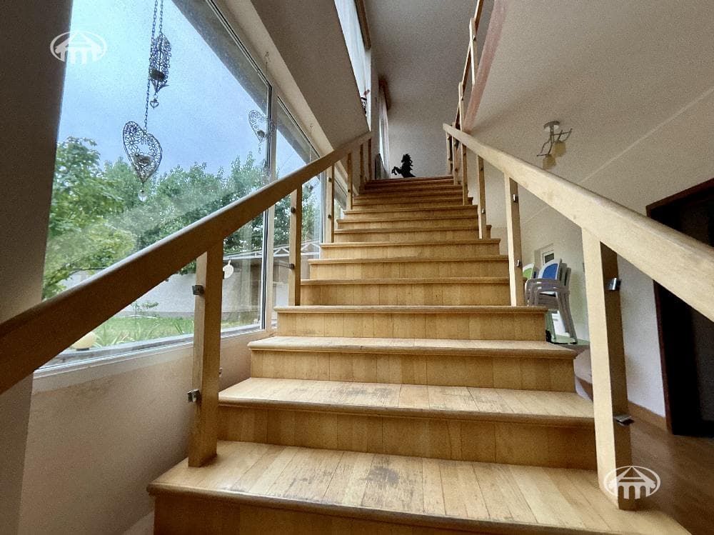 Особняк · 5 комн. · 324 м² · Джрвеж
