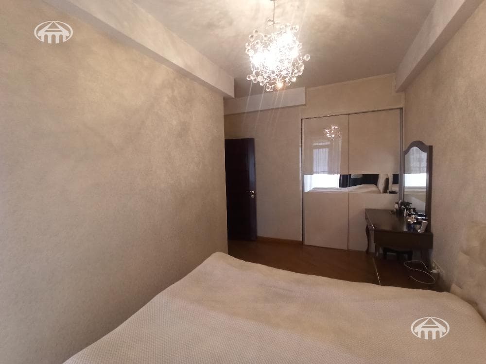 Квартира · 4 комн. · 171 м² · Арабкир