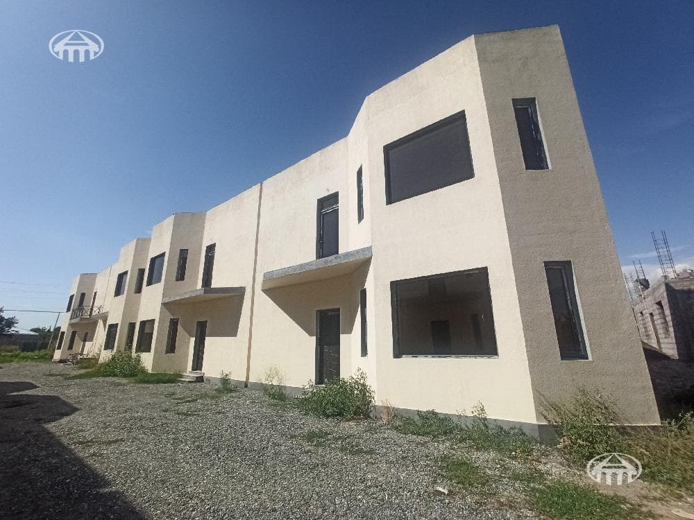 Townhouse · 160 m² · Aintap