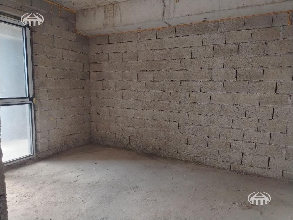 Квартира · 5 комн. · 183 м² · Аджапняк