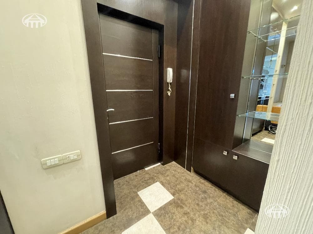 Квартира · 2 комн. · 57 м² · Кентрон