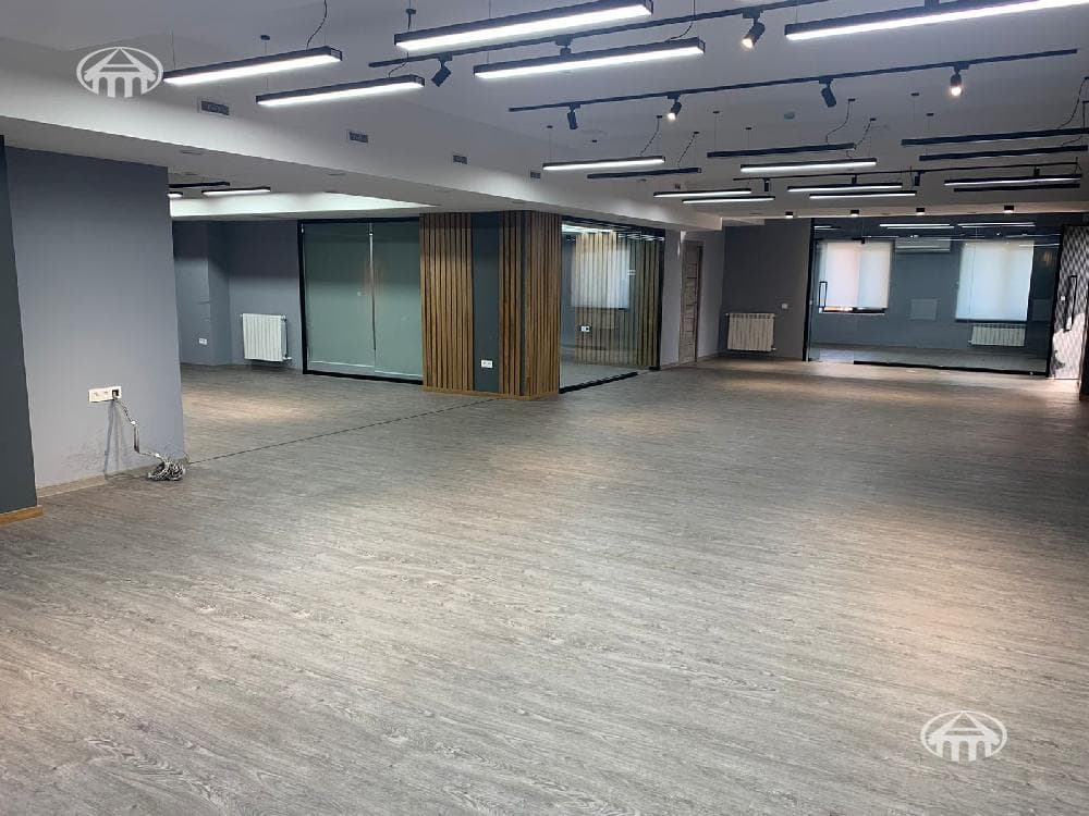 Офис · 340 м² · Арабкир