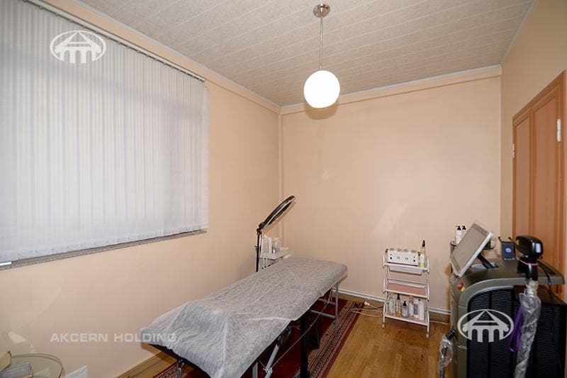 Дом · 7 комн. · 540 м² · Арабкир