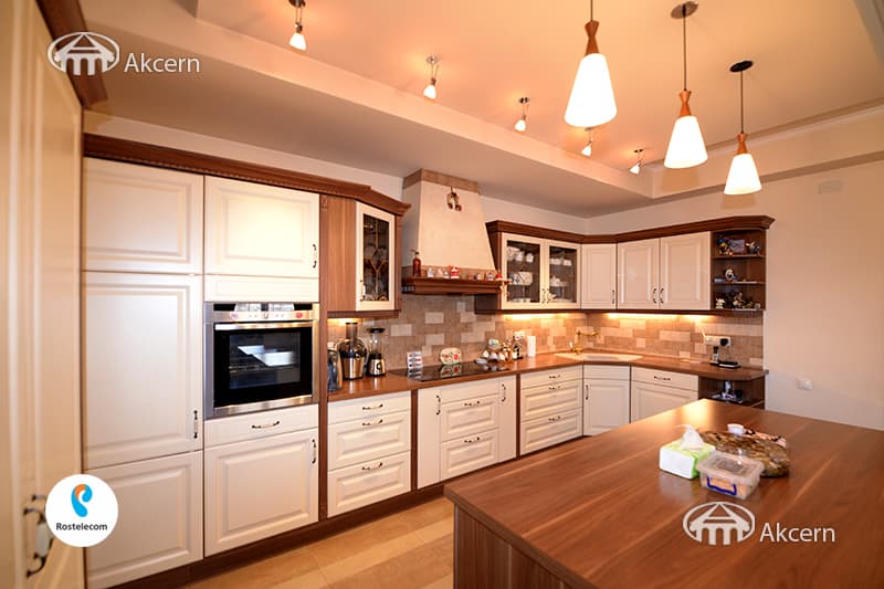 Квартира · 4 комн. · 156 м² · Кентрон