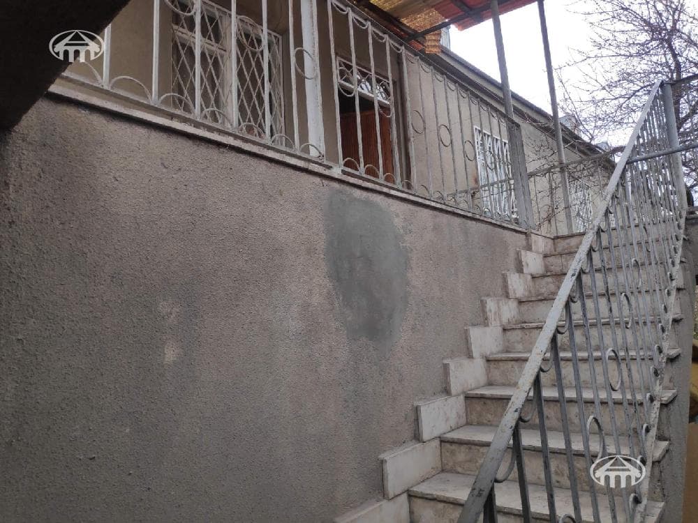 House · 2 rooms · 79 m² · Kanaker-Zeytun
