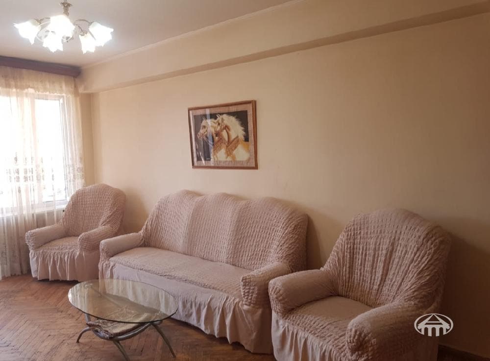 Apartment · 2 rooms · 60 m² · Kentron