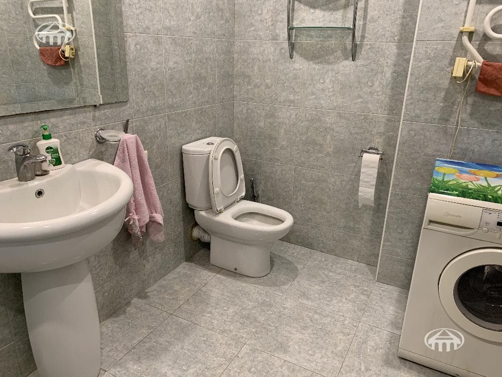 Квартира · 3 комн. · 80 м² · Кентрон