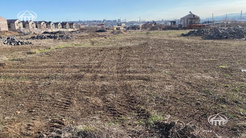 Land · 900 m² · Malatia-Sebastia