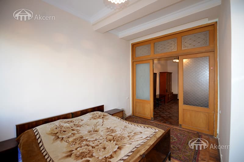 Apartment · 3 rooms · 121 m² · Kentron