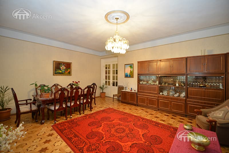 Առանձնատուն · 4 սեն. · 220 մ² · Առինջ