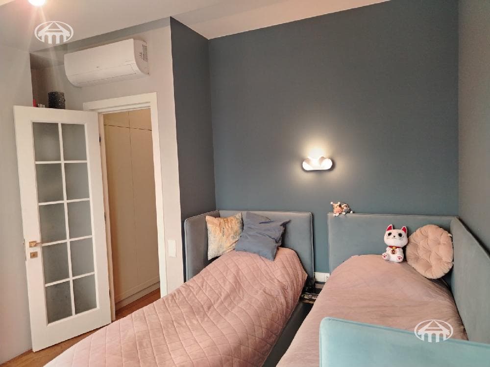 Квартира · 2 комн. · 60 м² · Кентрон
