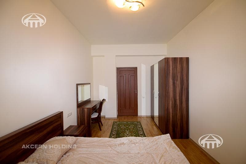 Дом · 4 комн. · 304 м² · Арабкир