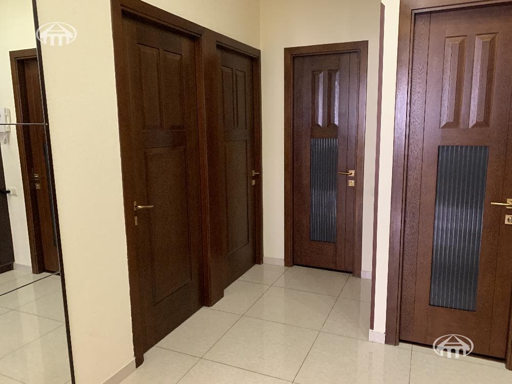 Квартира · 3 комн. · 96 м² · Кентрон