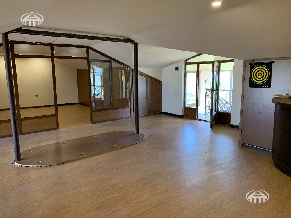 Mansion · 4 rooms · 328 m² · Malatia-Sebastia
