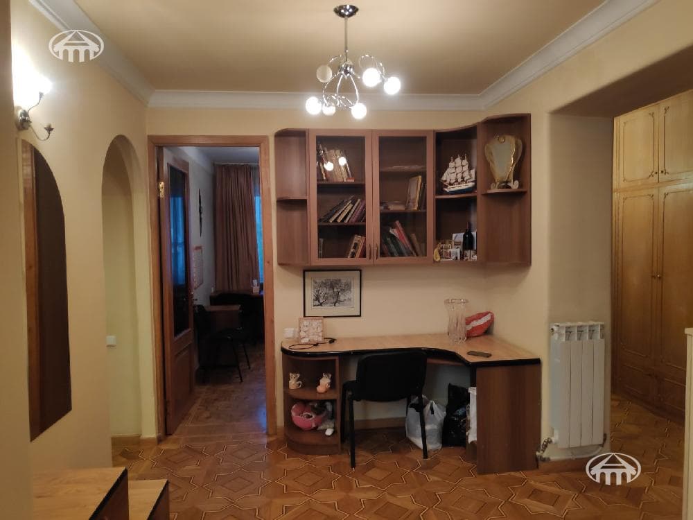 Բնակարան · 2 սեն. · 79 մ² · Քանաքեռ-Զեյթուն