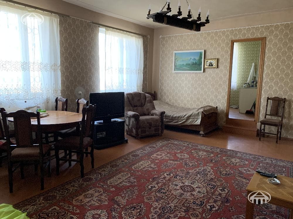 Առանձնատուն · 5 սեն. · 212 մ² · Գետամեջ