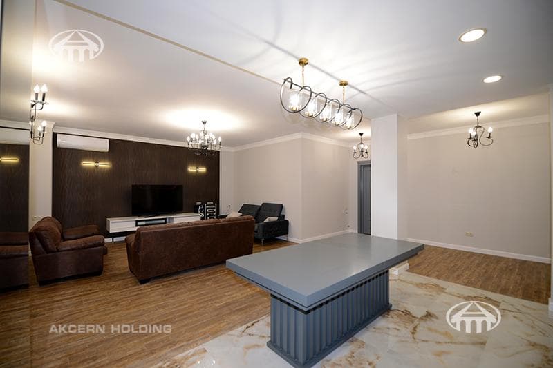 Квартира · 4 комн. · 151 м² · Кентрон