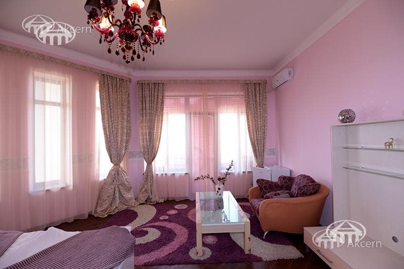 Отель · 5 комн. · 540 м² · Кентрон