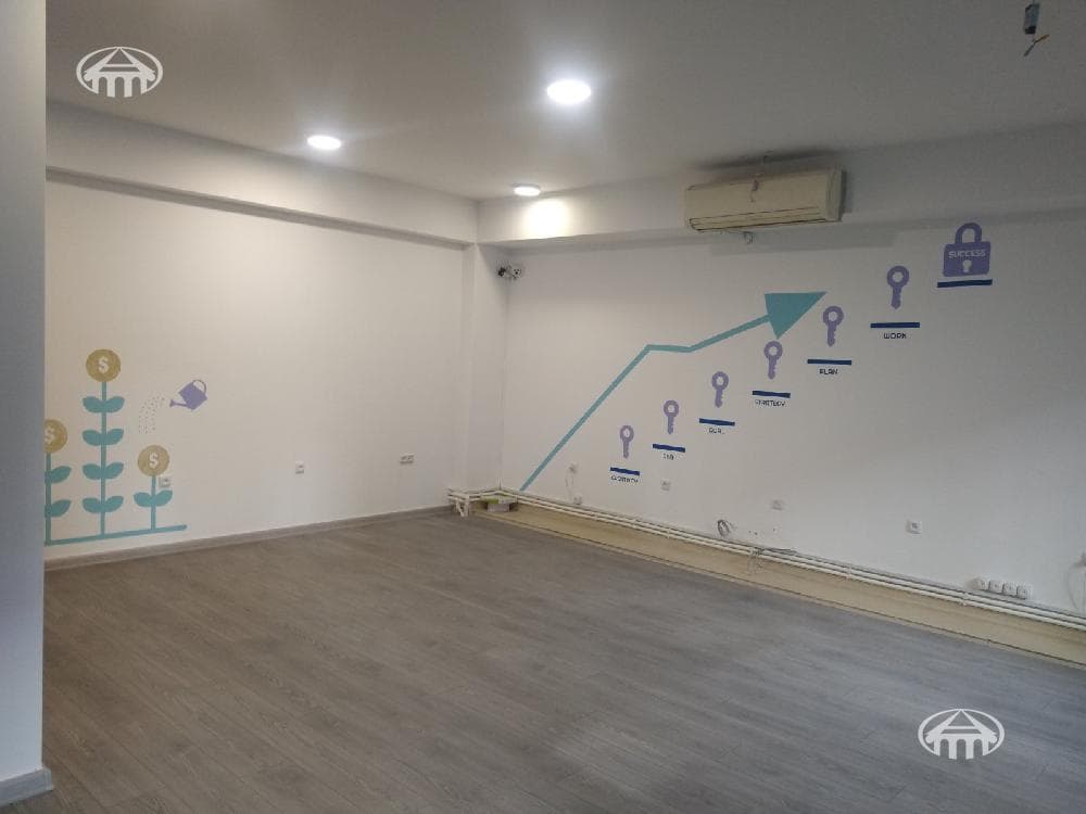 Office · 240 m² · Kentron