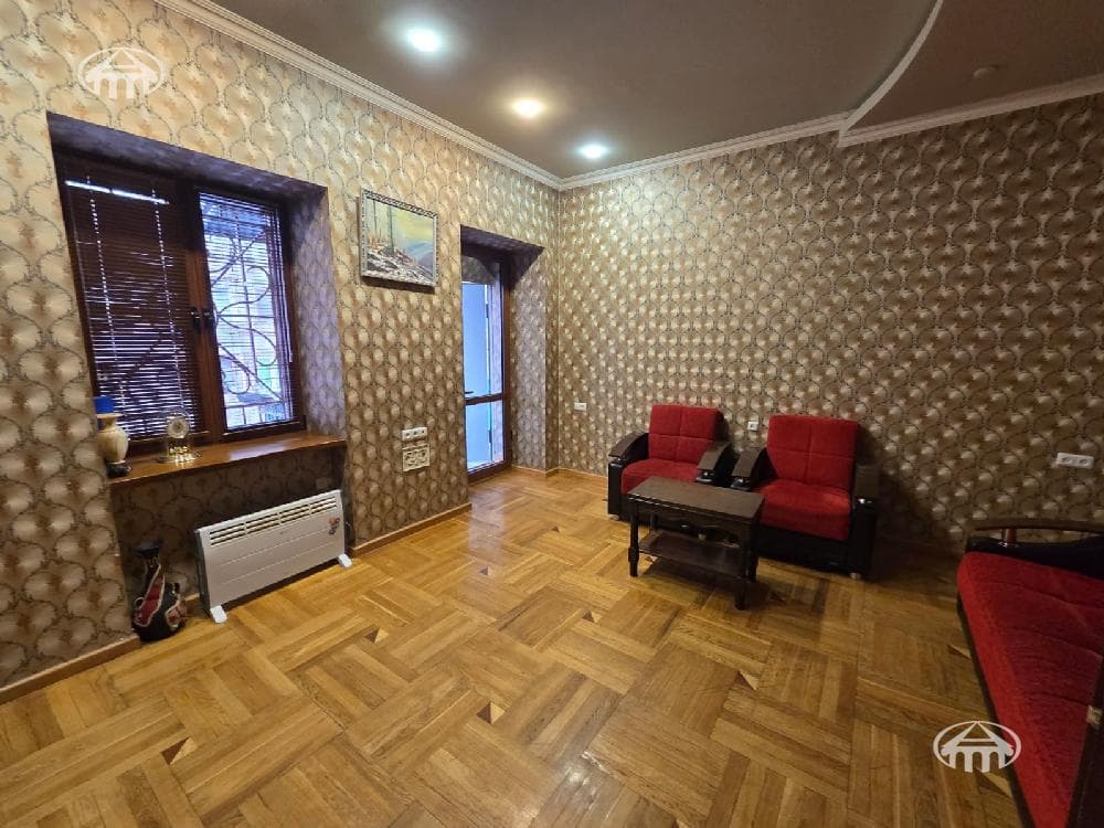 Apartment · 2 rooms · 71 m² · Kentron