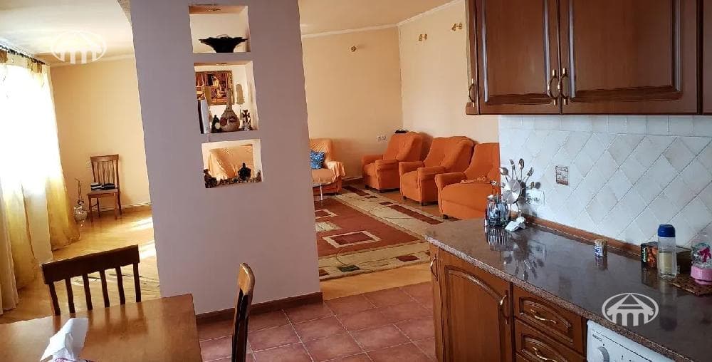 Բնակարան · 3 սեն. · 113 մ² · Կենտրոն