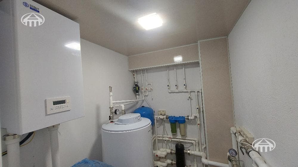 Townhouse · 4 rooms · 300 m² · Avan
