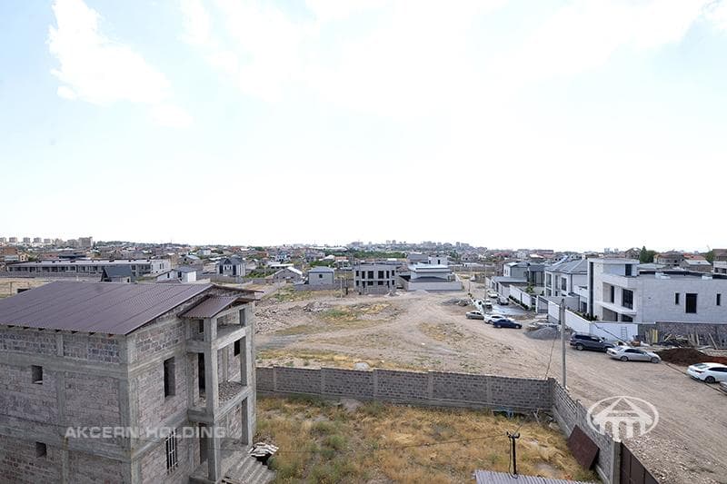 Թաունհաուս · 4 սեն. · 193 մ² · Ջրվեժ
