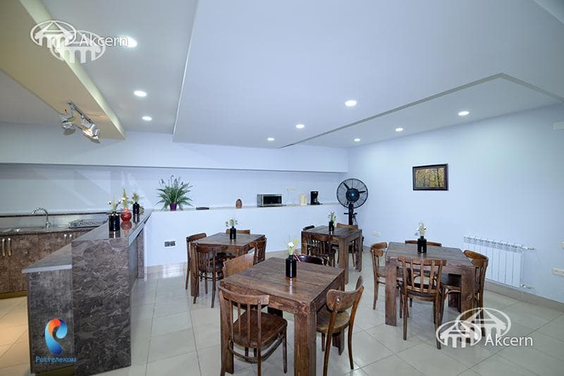 Office · 219 m² · Kentron