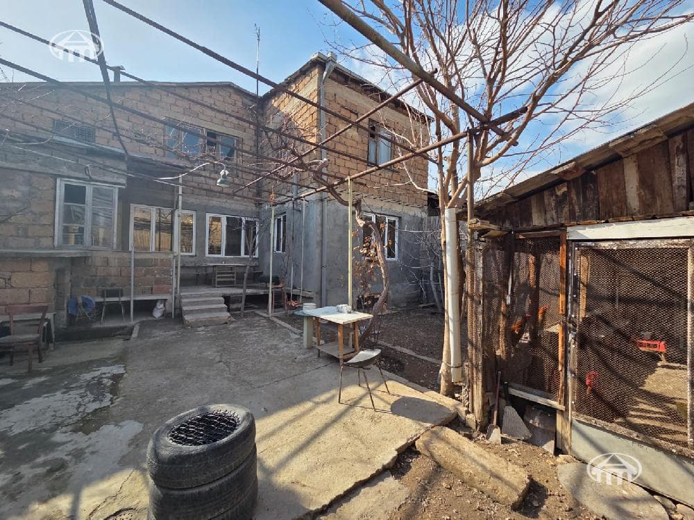 House · 7 rooms · 542 m² · Ajapnyak