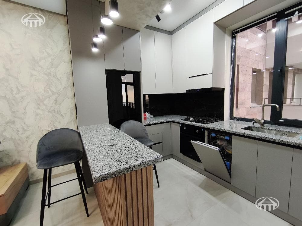 Квартира · 2 комн. · 57 м² · Арабкир