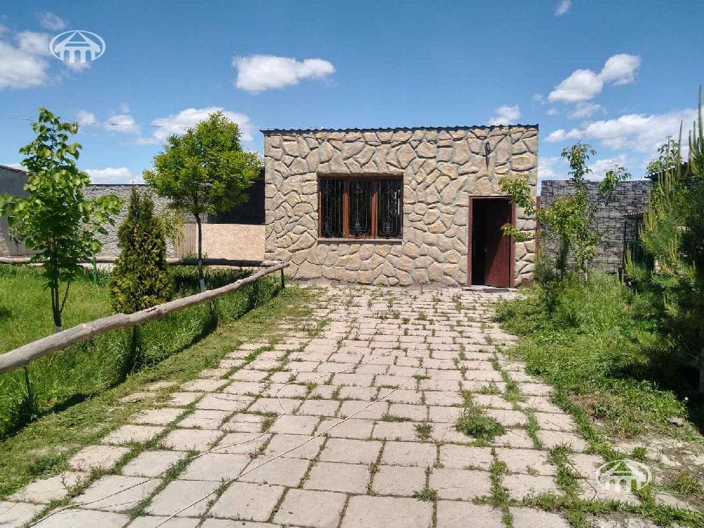 Այլ · 130 մ² · Արզնի