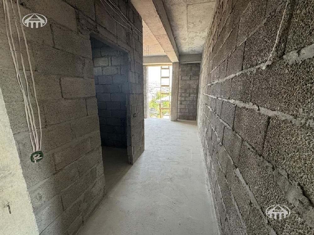 Дом · 6 комн. · 180 м² · с. Ариндж