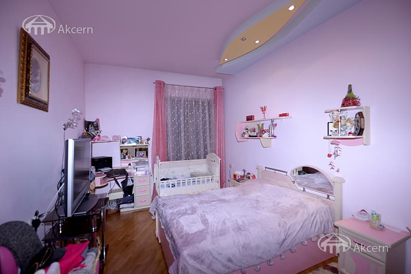 Mansion · 5 rooms · 340 m² · Arabkir