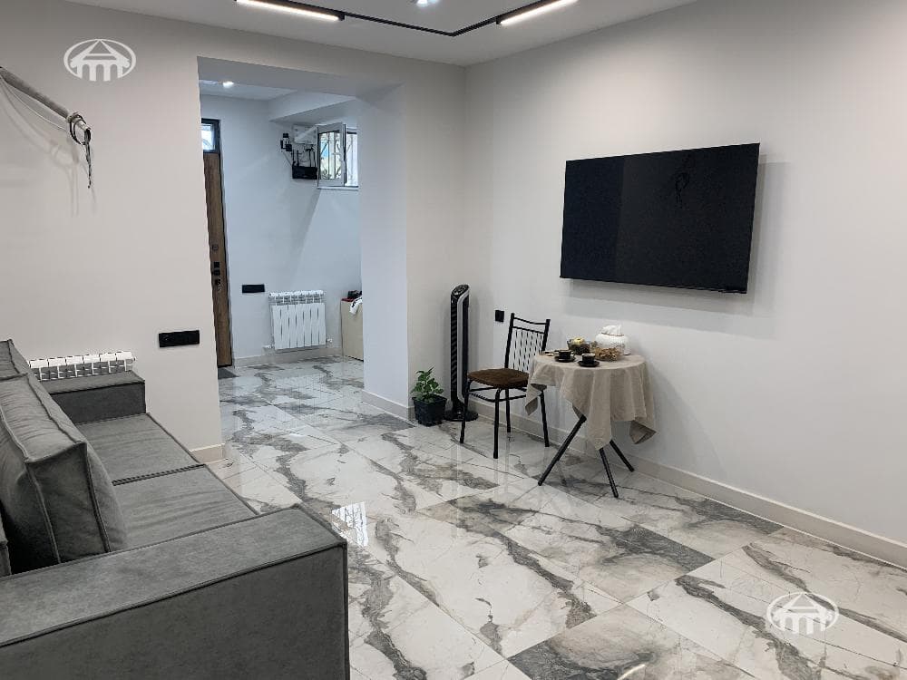 Apartment · 2 rooms · 58 m² · Arabkir