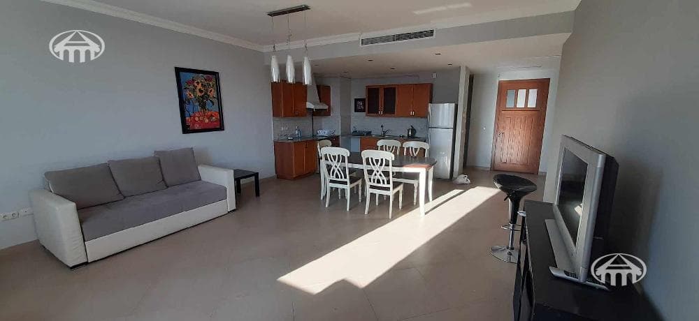 Квартира · 2 комн. · 85 м² · Кентрон