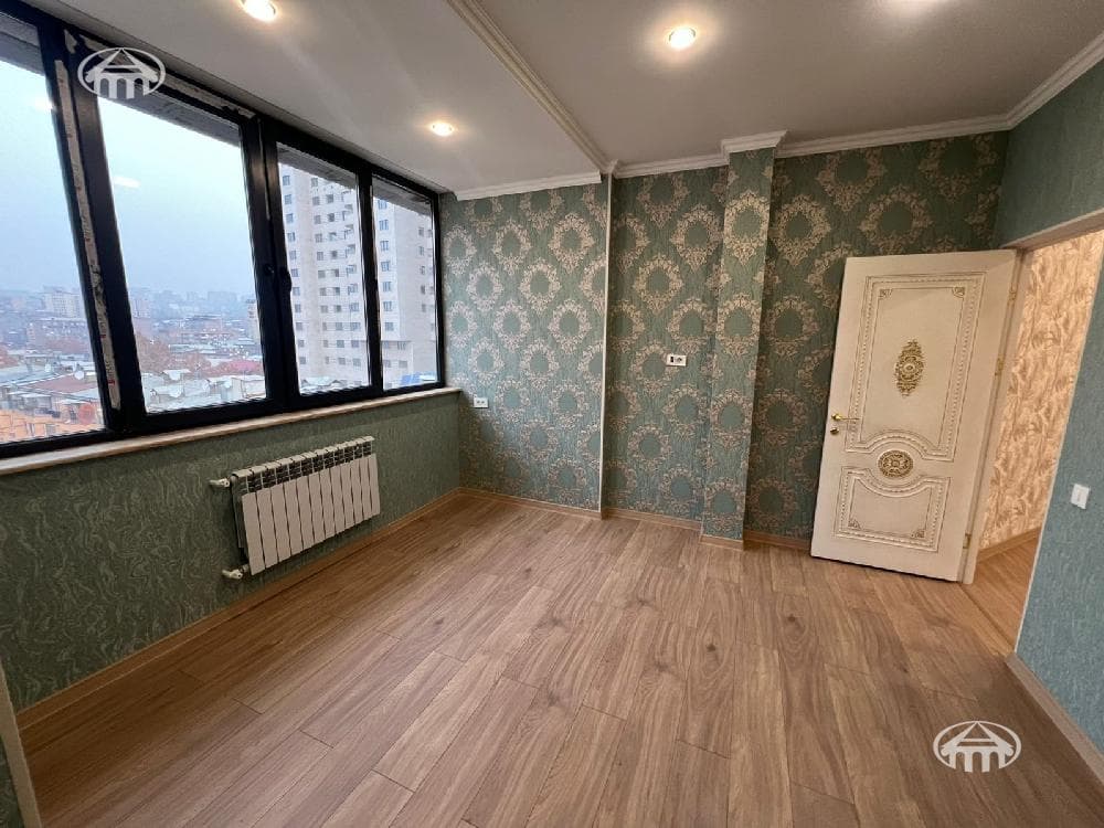 Apartment · 3 rooms · 98 m² · Kentron