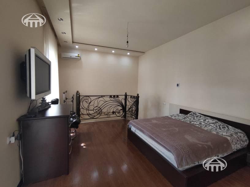 House · 3 rooms · 110 m² · Arabkir