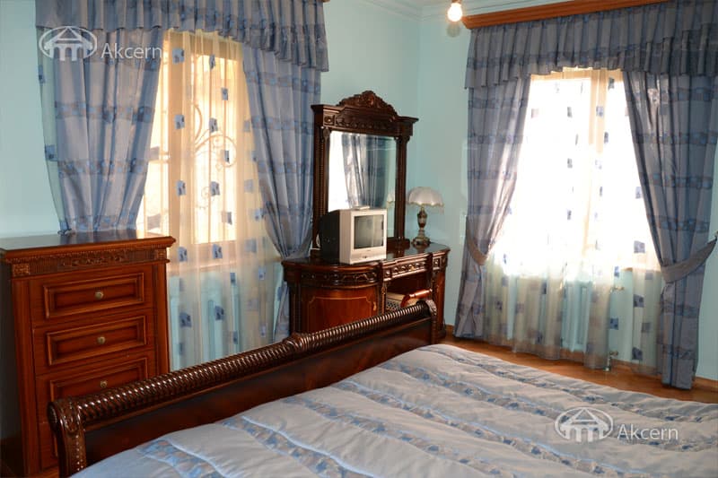 Mansion · 5 rooms · 405 m² · Arzakan