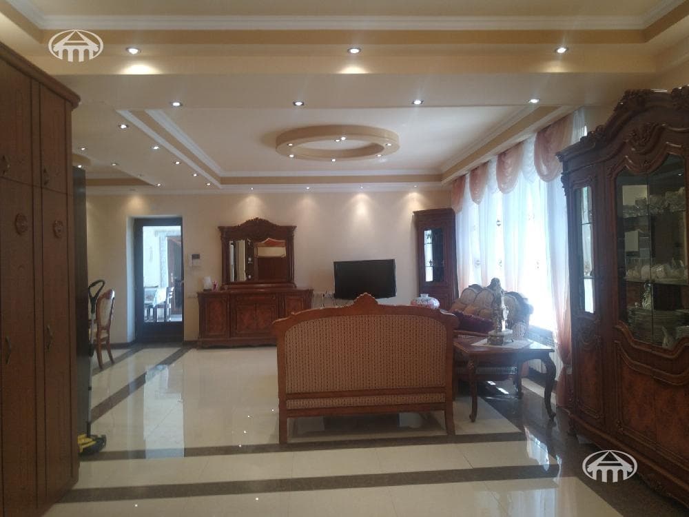 Особняк · 206 м² · Балаовит