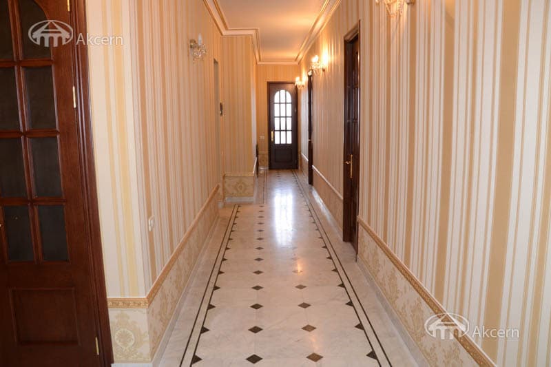 Особняк · 6 комн. · 300 м² · Норк-Мараш