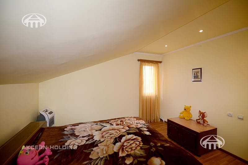 Mansion · 9 rooms · 385 m² · Kanaker-Zeytun