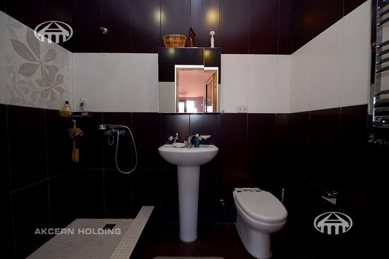 Mansion · 9 rooms · 671 m² · Arabkir