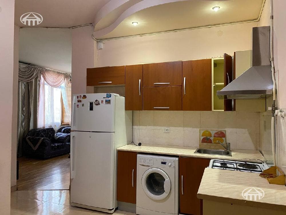 Բնակարան · 2 սեն. · 55 մ² · Կենտրոն