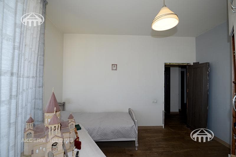 Квартира · 4 комн. · 128 м² · Арабкир
