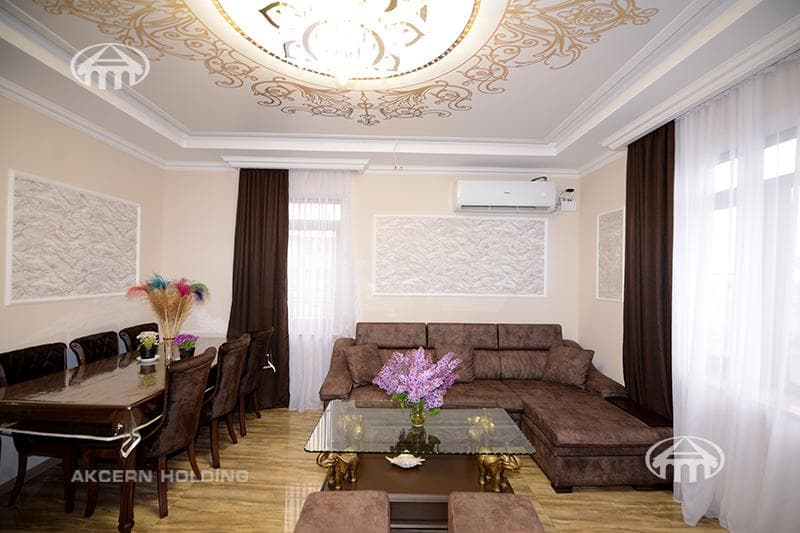 Mansion · 4 rooms · 220 m² · Zovuni