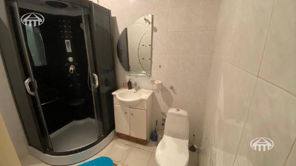 Բնակարան · 2 սեն. · 77 մ² · Կենտրոն