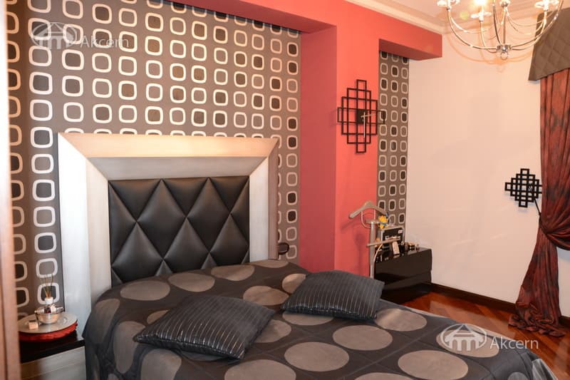 Apartment · 3 rooms · 177 m² · Arabkir
