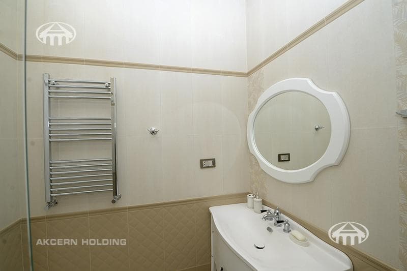 House · 6 rooms · 567 m² · Ajapnyak