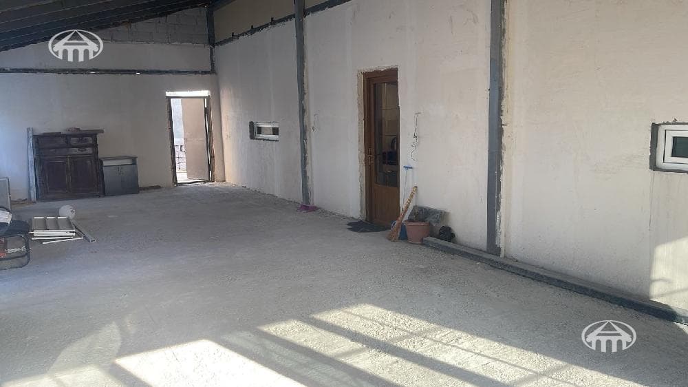 Дом · 5 комн. · 375 м² · Аджапняк