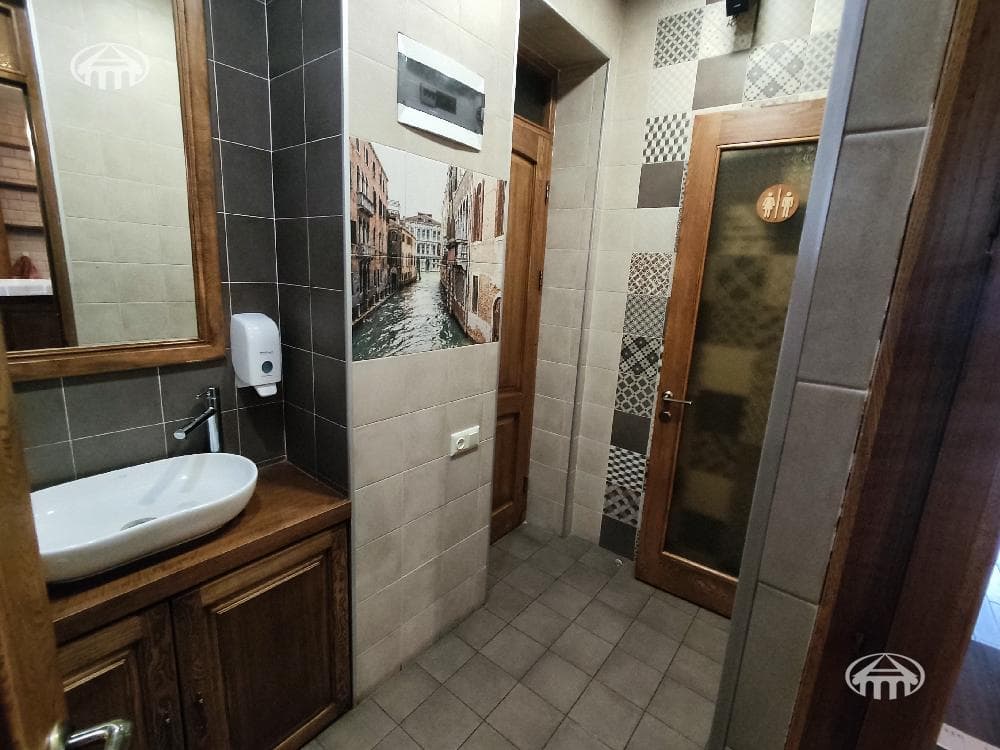 Ресторан · 100 м² · Арабкир
